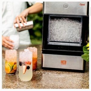 Countertop Nugget IceMaker- Brand New in Box- Just In Time for Spring!